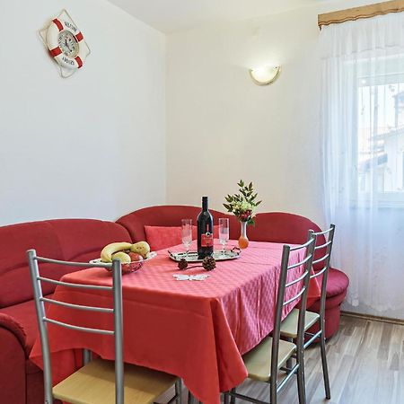 2 Bedroom Lovely Apartment In Labin Labin  Dış mekan fotoğraf