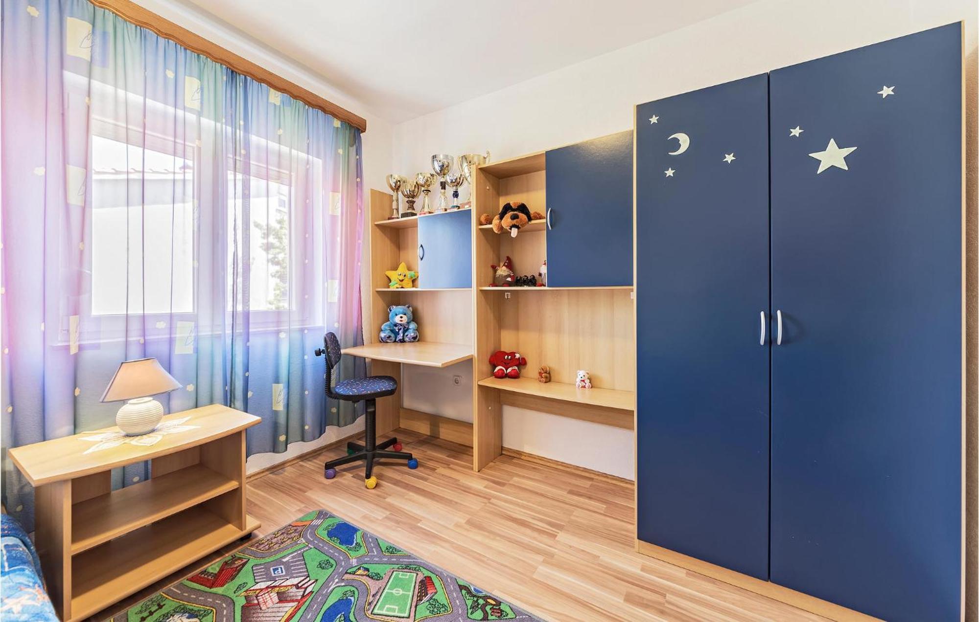 2 Bedroom Lovely Apartment In Labin Labin  Dış mekan fotoğraf